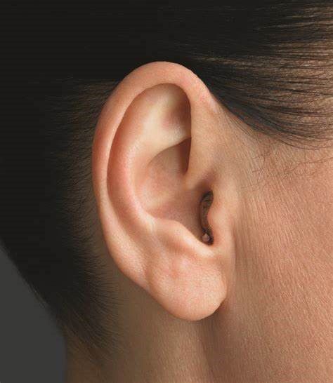 in-ear-hearing-aids